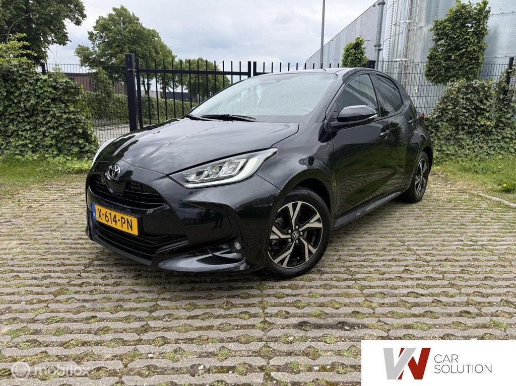 Toyota Yaris 1.5 Hybrid Dynamic NAP CARPLAY STOELV CRUISE, Gebruikt, Euro 6, Automatische klimaatregeling, Bedrijf