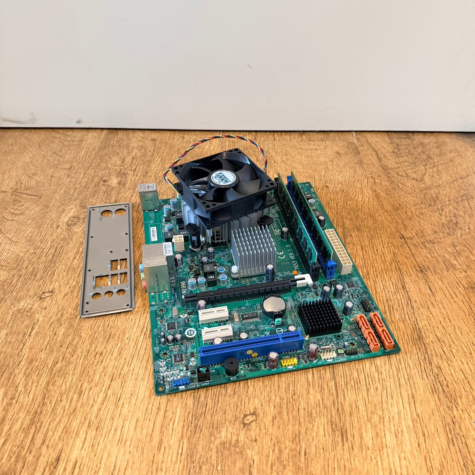 MSI MS-7653 + Intel Core 2 Quad Q9550 + 4GB DDR3, Ophalen of Verzenden, Gebruikt, Intel, DDR3