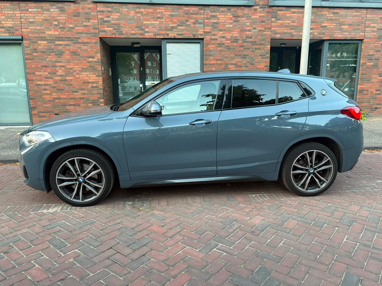 BMW X2 Xdrive20i 192pk Aut 2020 Grijs, Auto's, Automaat, 1998 cc, Zwart, 2000 kg
