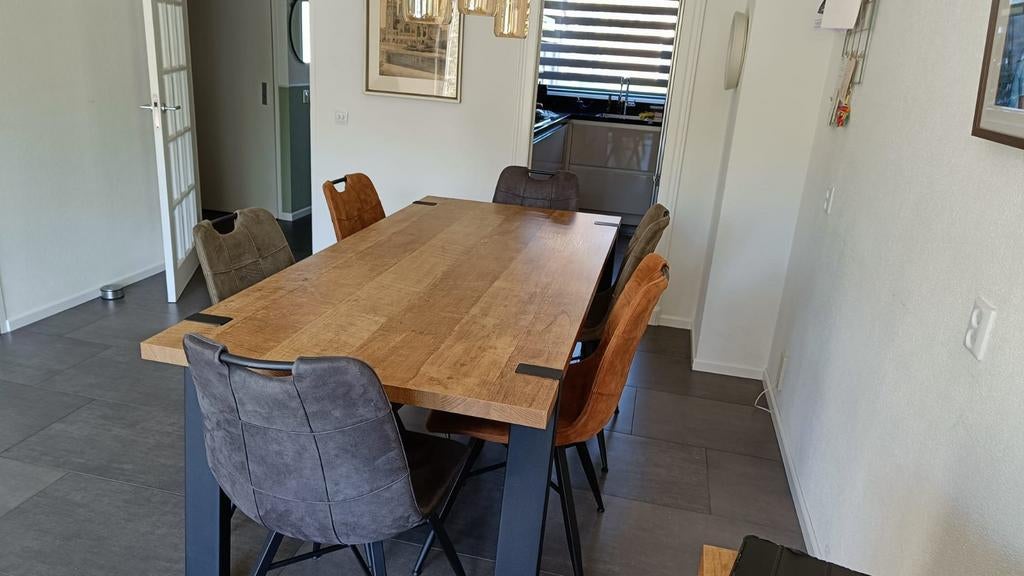Borneo eettafel met 6 stoelen, Huis en Inrichting, Ophalen, Zo goed als nieuw, Modern, 4 tot 6 stoelen