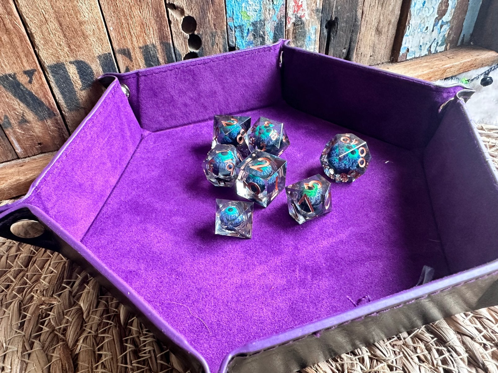 DND dice / dobbelbak / dobbelstenen / drakenoog / RPG / D&D, Ophalen of Verzenden, Nieuw, Overige soorten