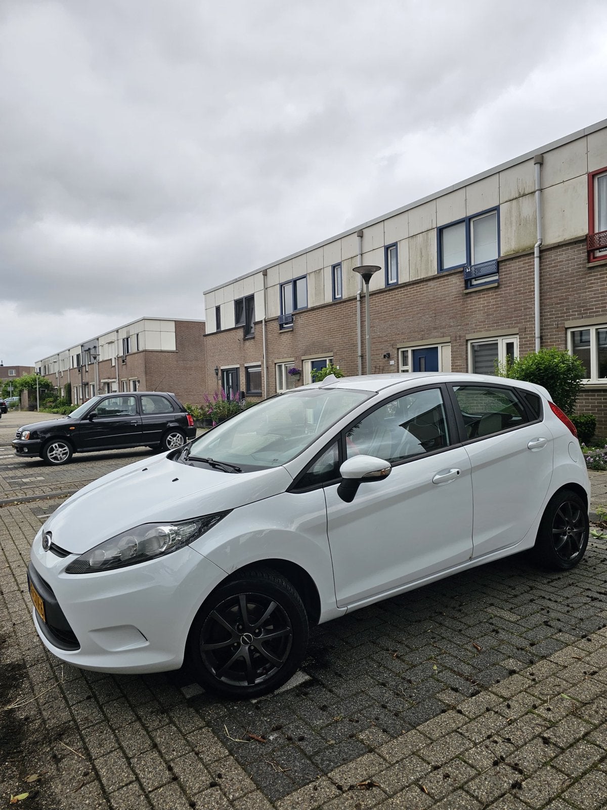 Ford Fiësta 1.25 44KW 5DR 2011 Wit, Auto's, Voorwielaandrijving, 40 €/maand, 1242 cc, 4 cilinders