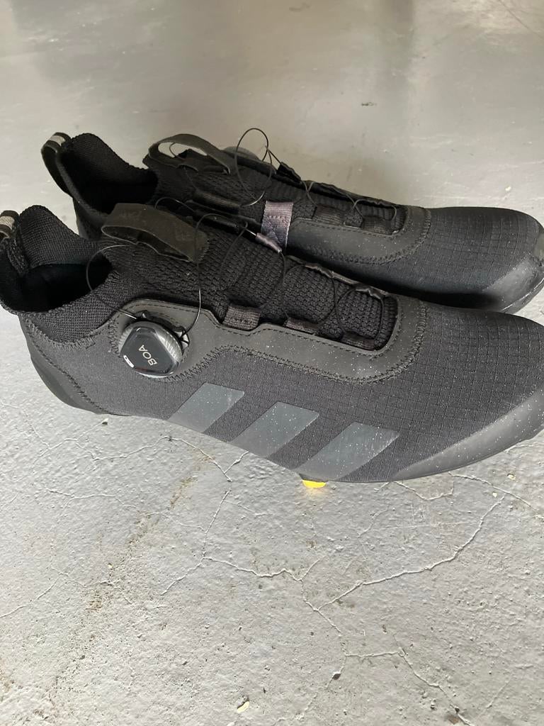 Adidas fietsschoenen maat 43 1/3, Ophalen of Verzenden, Zo goed als nieuw
