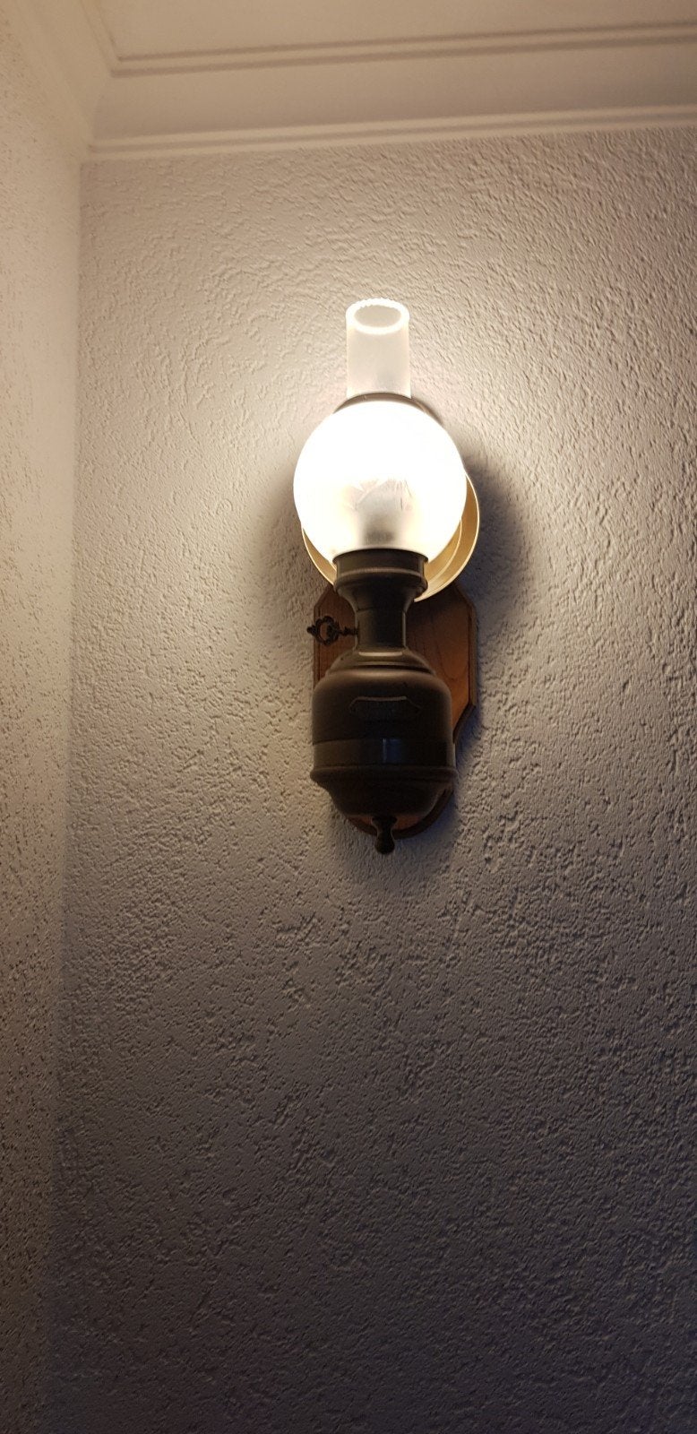 Eiken Wand Schemerlamp., Zo goed als nieuw, Inclusief lichtbron, Wandlamp, Glas