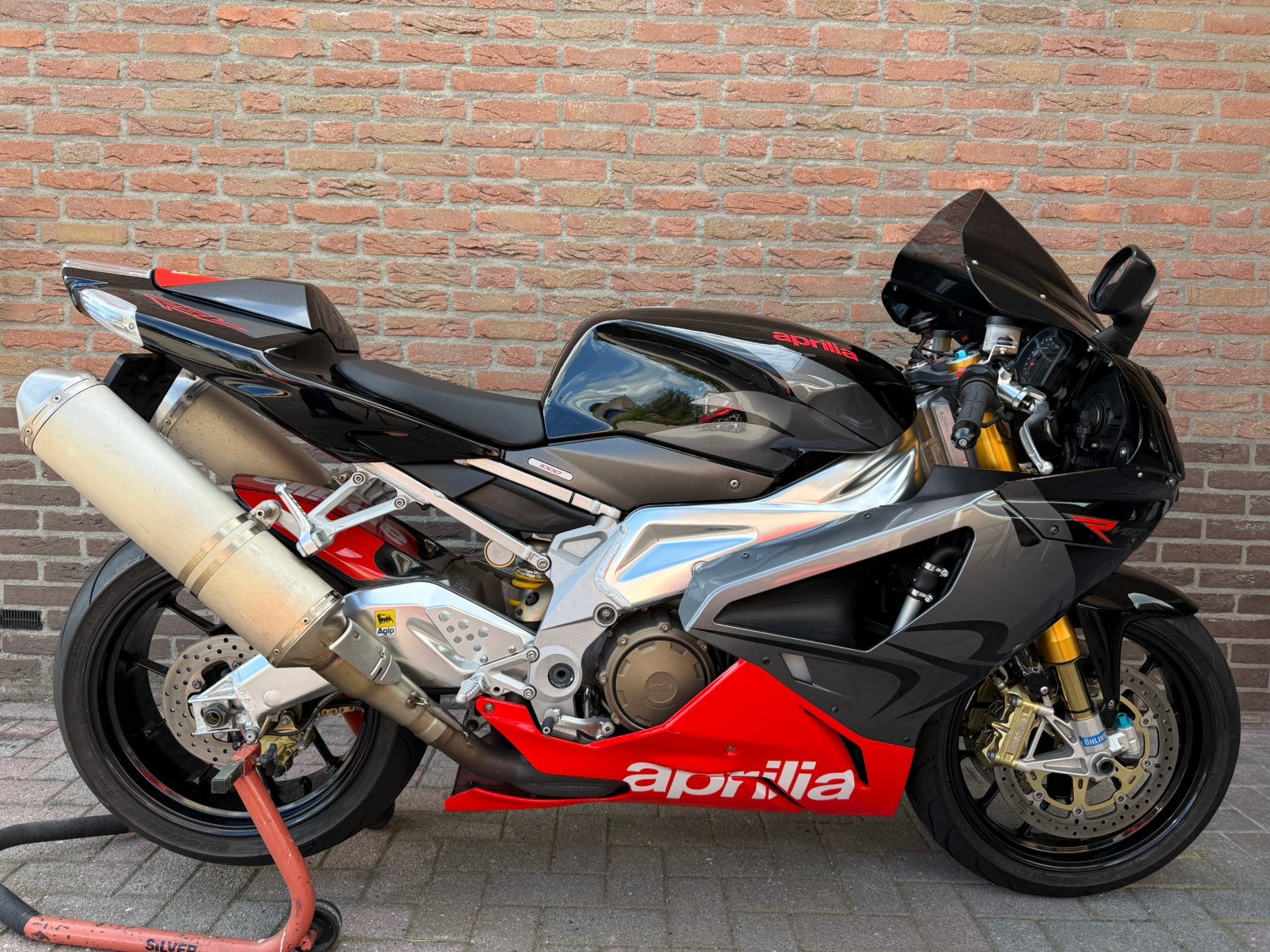 Aprilia RSV 1000 R 2009 Collectorsitem 10.000 km!, Motoren, 2 cilinders, Occasion, Motorrijbewijs A, Super Sport