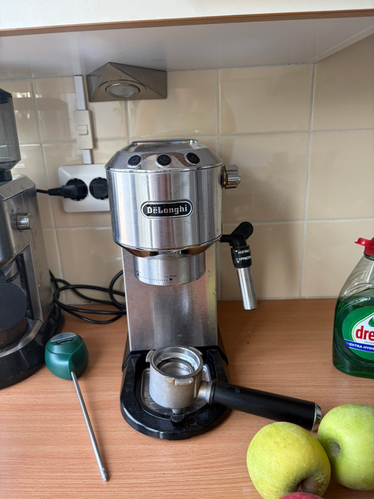 Delonghi koffie apparaat en bonenmaler, Ophalen, Gebruikt, Espresso apparaat