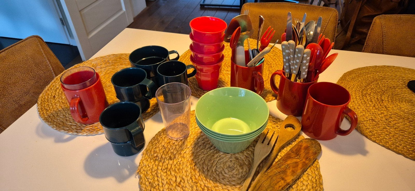 Camping servies, bestek gratis met kookgerei, Caravans en Kamperen, Ophalen, Gebruikt