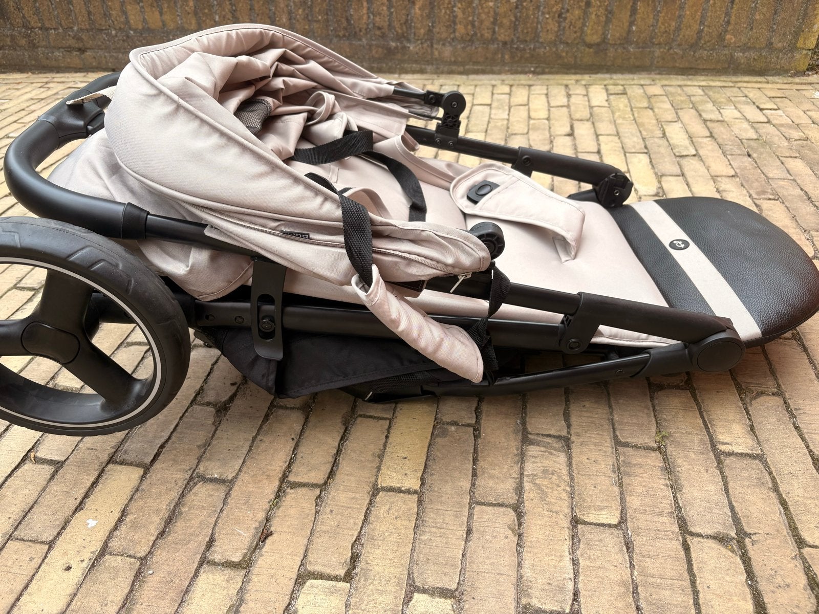 Buggy Puck Flo Clay - Zo goed als nieuw, Kinderen en Baby's, Buggy's, Ophalen, Zo goed als nieuw, Overige merken