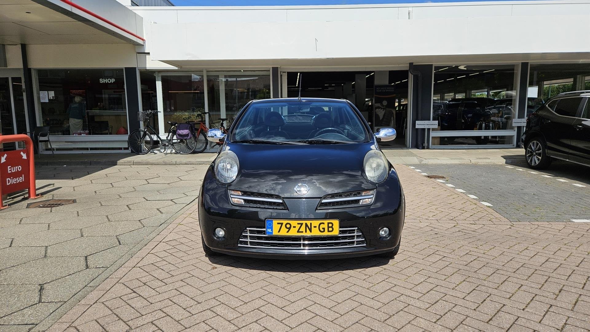 NISSAN Micra 1.6 C+C AUT Tekna, Voorwielaandrijving, Gebruikt, 4 cilinders, 4 stoelen