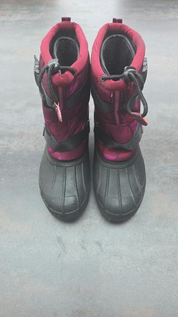 Mooie en stevige winterlaarzen / snowboots in maat 37, Gebruikt, Jongen of Meisje, Ophalen of Verzenden, Laarzen