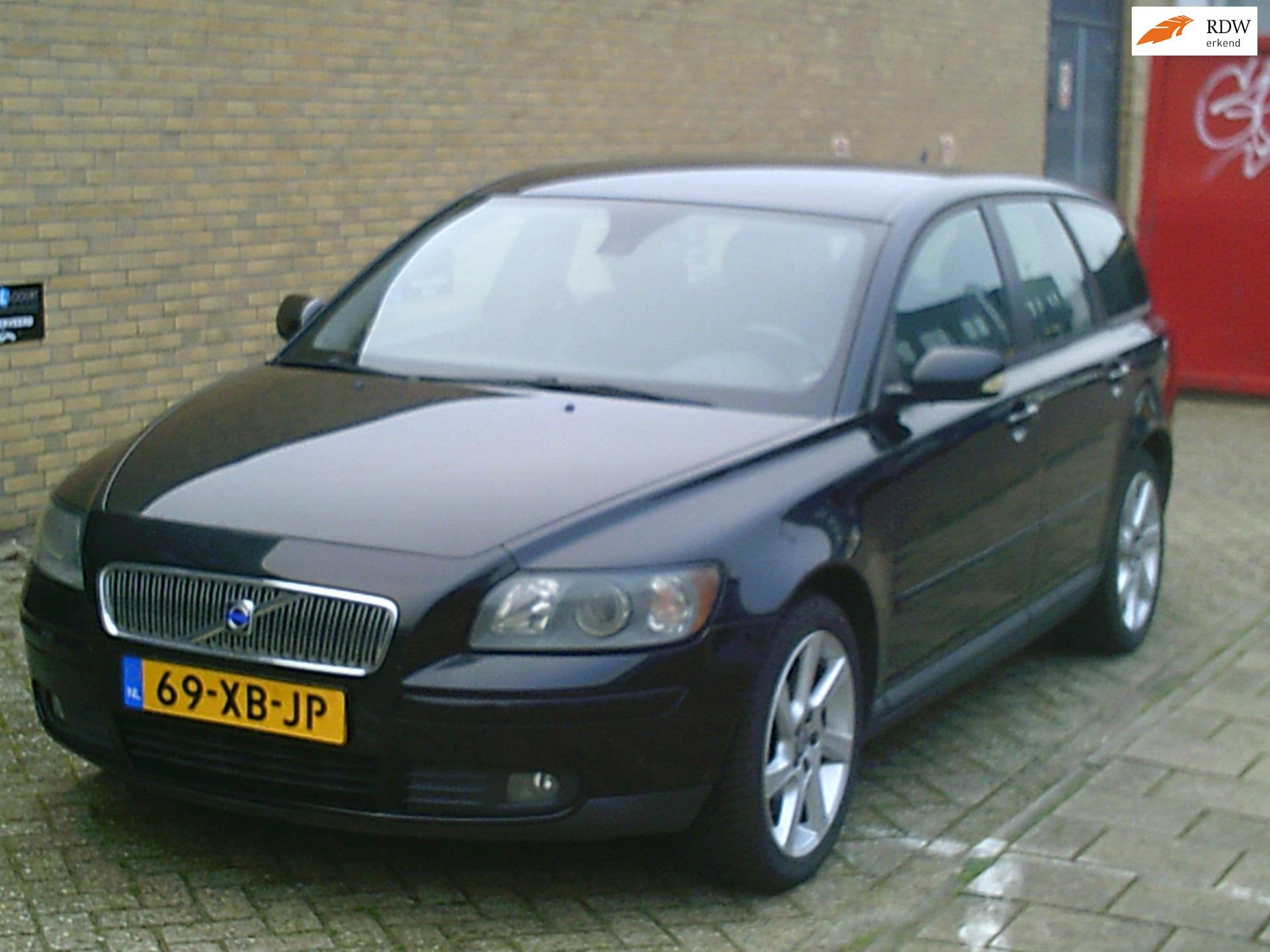 Volvo V50 2.5 T5 Summum Airco Cruise Leder Stoelverw. LM-V, Voorwielaandrijving, Gebruikt, Zwart, 700 kg