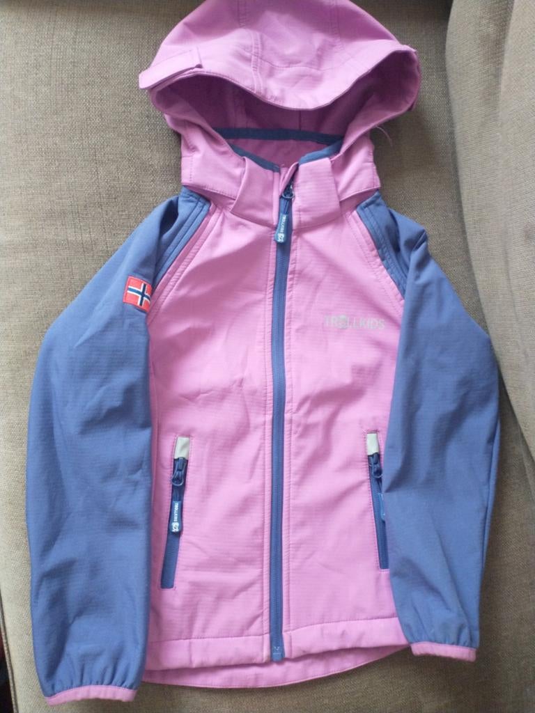 Trollkids softshell jas maat 116, Kinderen en Baby's, Kinderkleding | Maat 116, Gebruikt, Jongen of Meisje, Jas, Ophalen of Verzenden