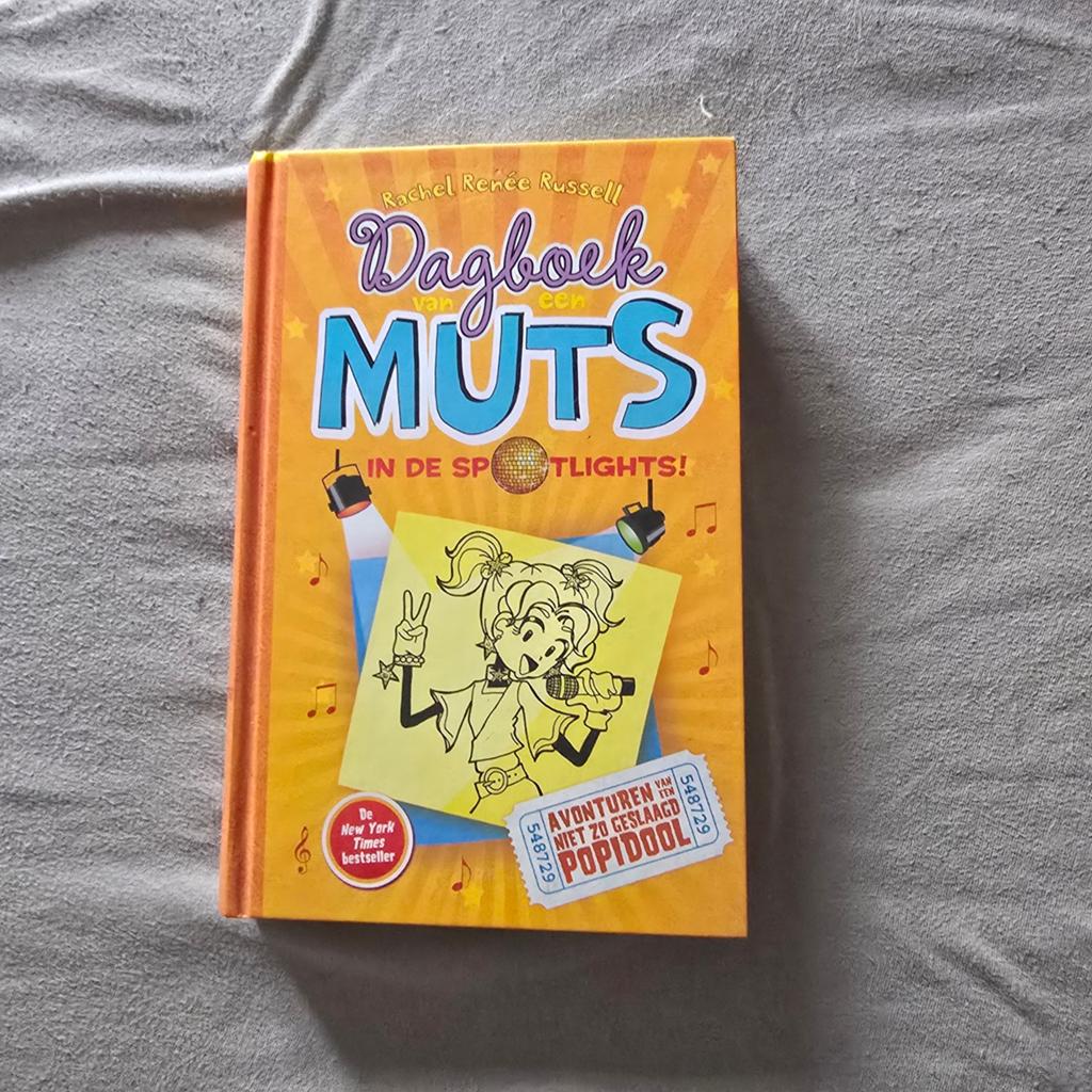 Dagboek van een muts in de spotlights, Ophalen of Verzenden, Zo goed als nieuw