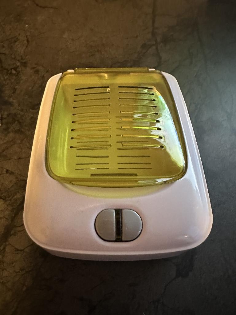 Droogbox met UV reiniging voor hoortoestellen, Ophalen of Verzenden