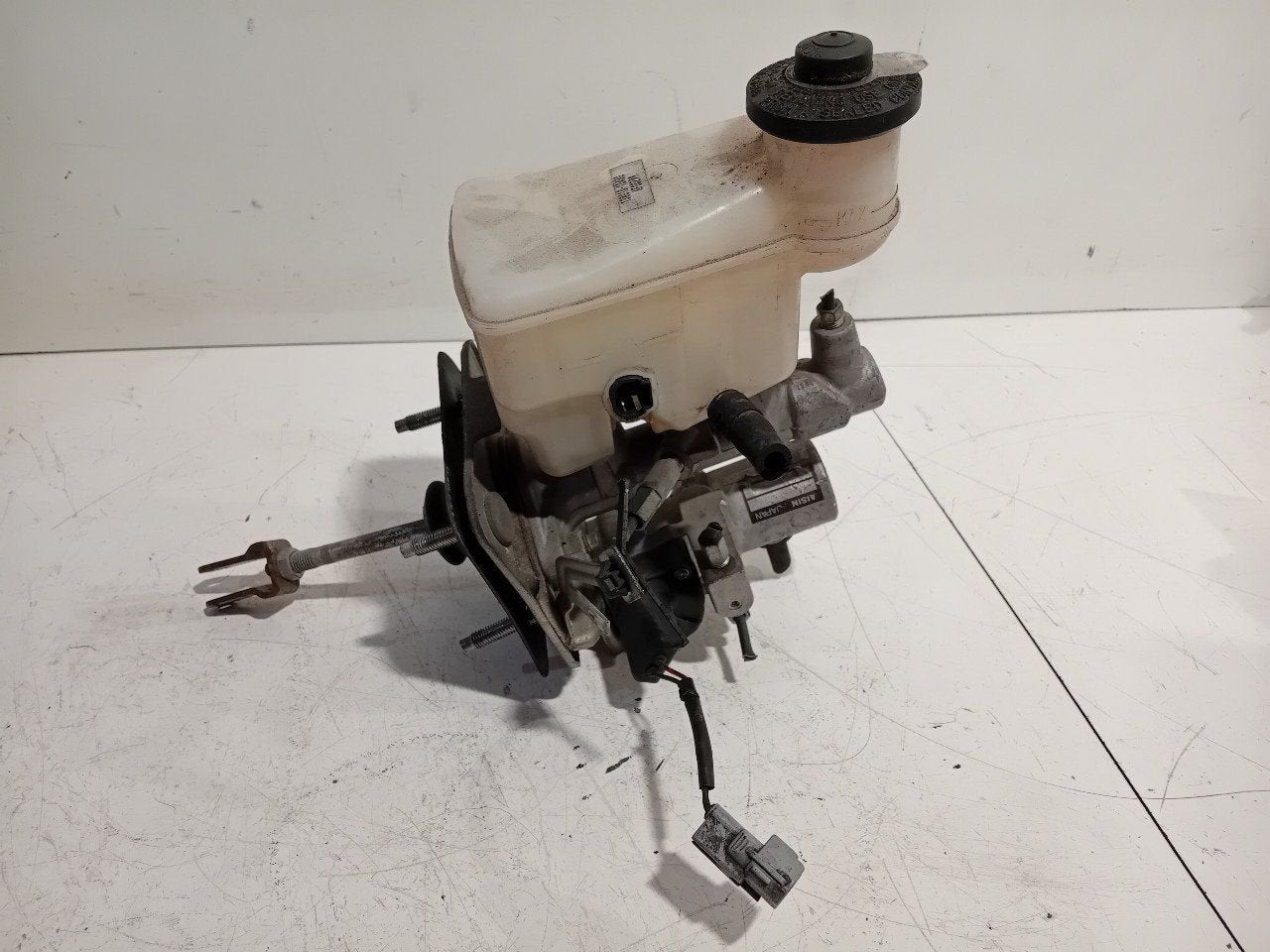 Hoofdrem cylinder Lexus GS, Onderdelen@venauto.nl, Van der Ven Autorecycling B.V., Gebruikt, Ettenseweg 76, 4706 PB Roosendaal, The Netherlands
