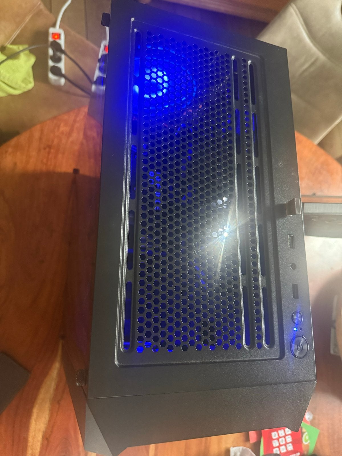 Gaming PC met RTX 3050 en i5 5500 (RAM storing), Ophalen of Verzenden, Niet werkend, Met videokaart, Gaming