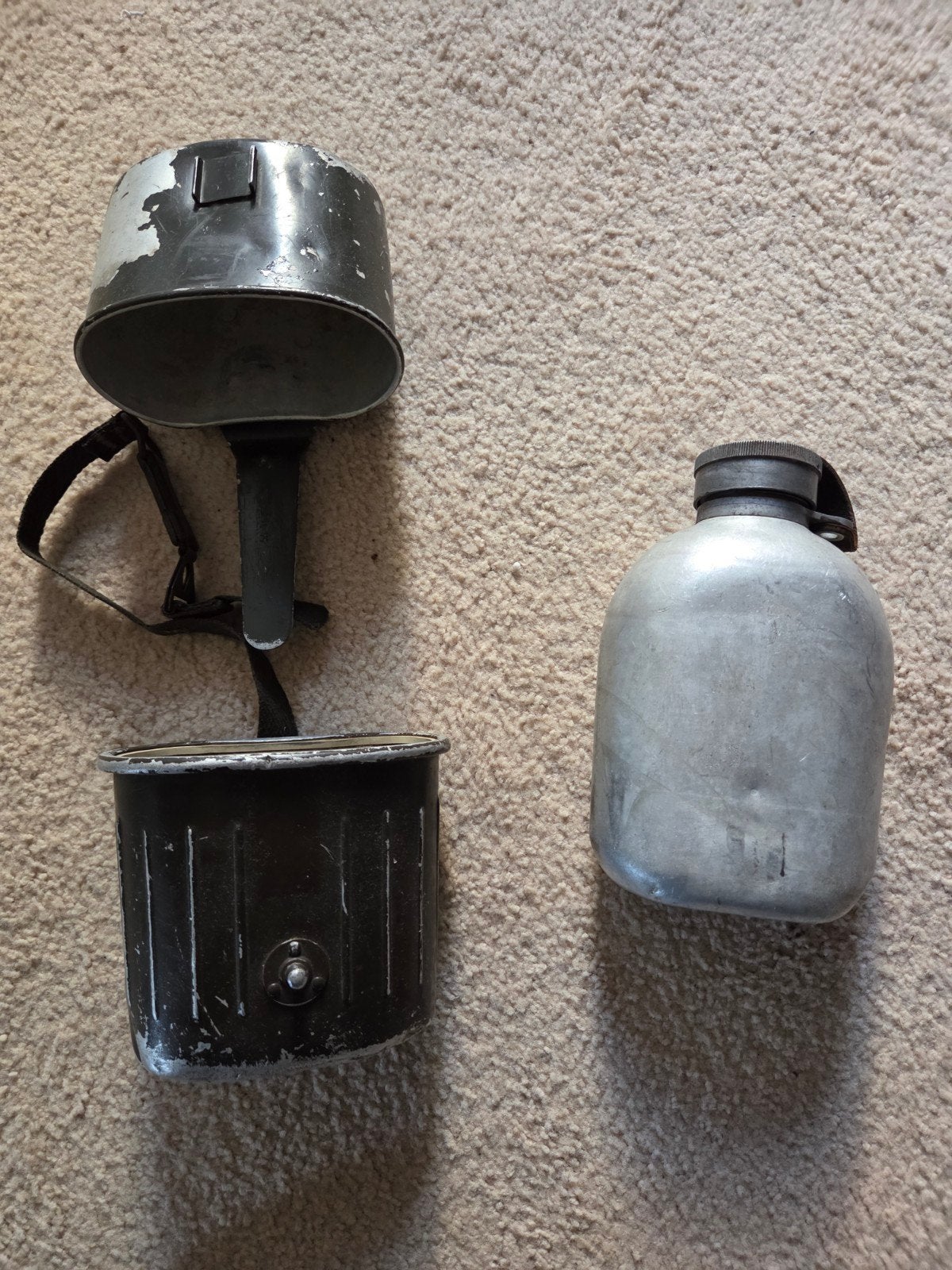 Vintage militaire veldfles met kookset, Ophalen of Verzenden
