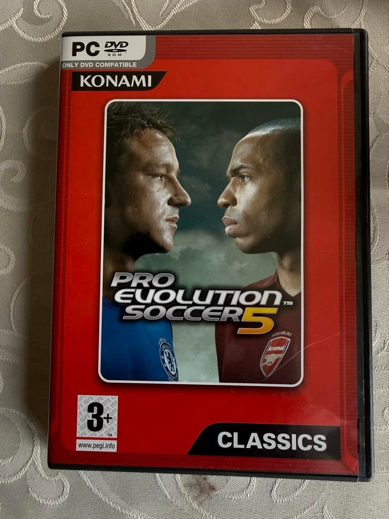 Pro Evolution Soccer 5 PC DVD-ROM - Klassieker Voetbalgame, Spelcomputers en Games, Gebruikt, 2 spelers, Eén computer, Ophalen of Verzenden