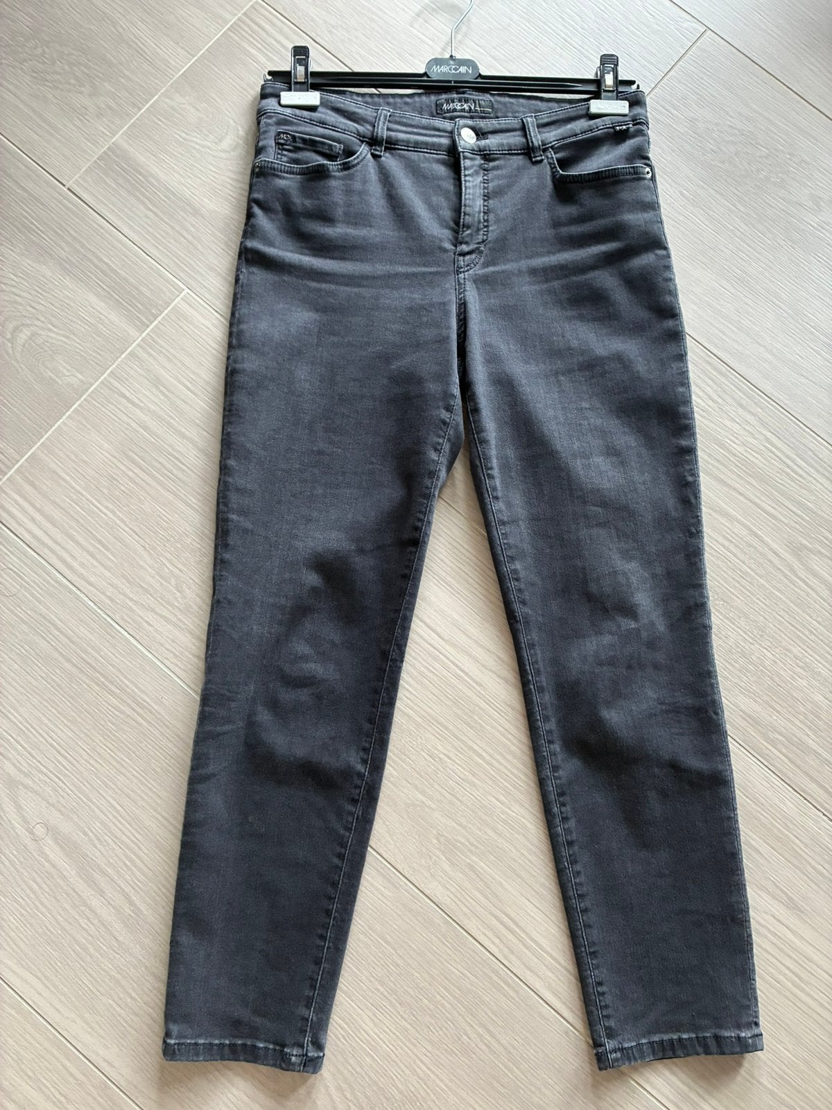 Marccain grijze/zwarte jeans, mt N4 = 40, Ophalen of Verzenden, Zo goed als nieuw, Grijs, W30 - W32 (confectie 38/40)