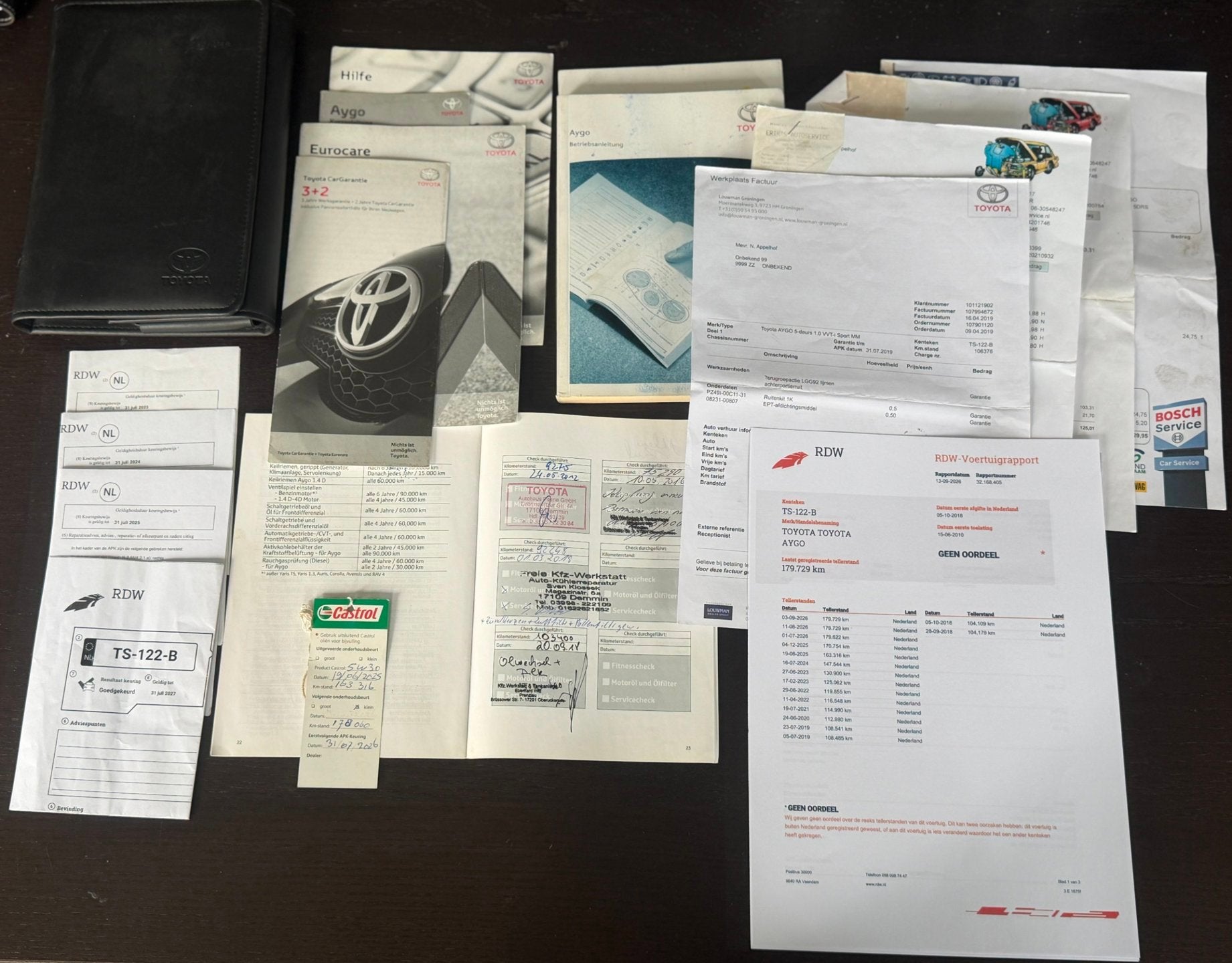 Toyota Aygo 1.0|ORGKM|AIRCO|5DEURS|BOEKJES|2EIGENAAR NL|LM!, Voorwielaandrijving, Stof, Gebruikt, 4 stoelen
