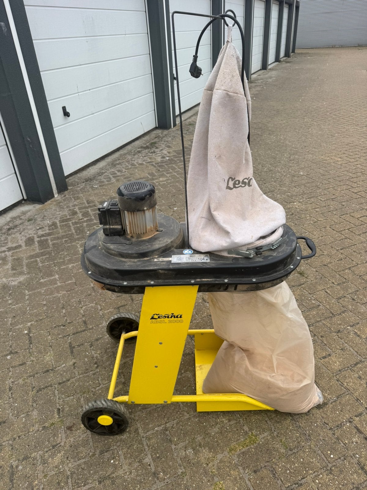 Afzuiger met een opvang zak, Ophalen, Gebruikt, Afzuiger
