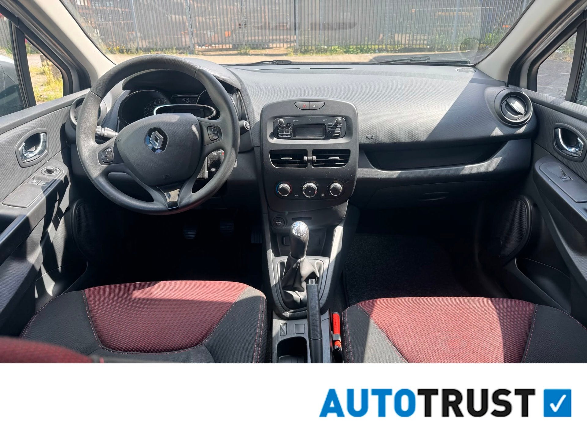 Renault Clio 0.9 TCe Authentique/airco/cruise Controle/alumi, Voorwielaandrijving, 540 kg, Origineel Nederlands, Handgeschakeld