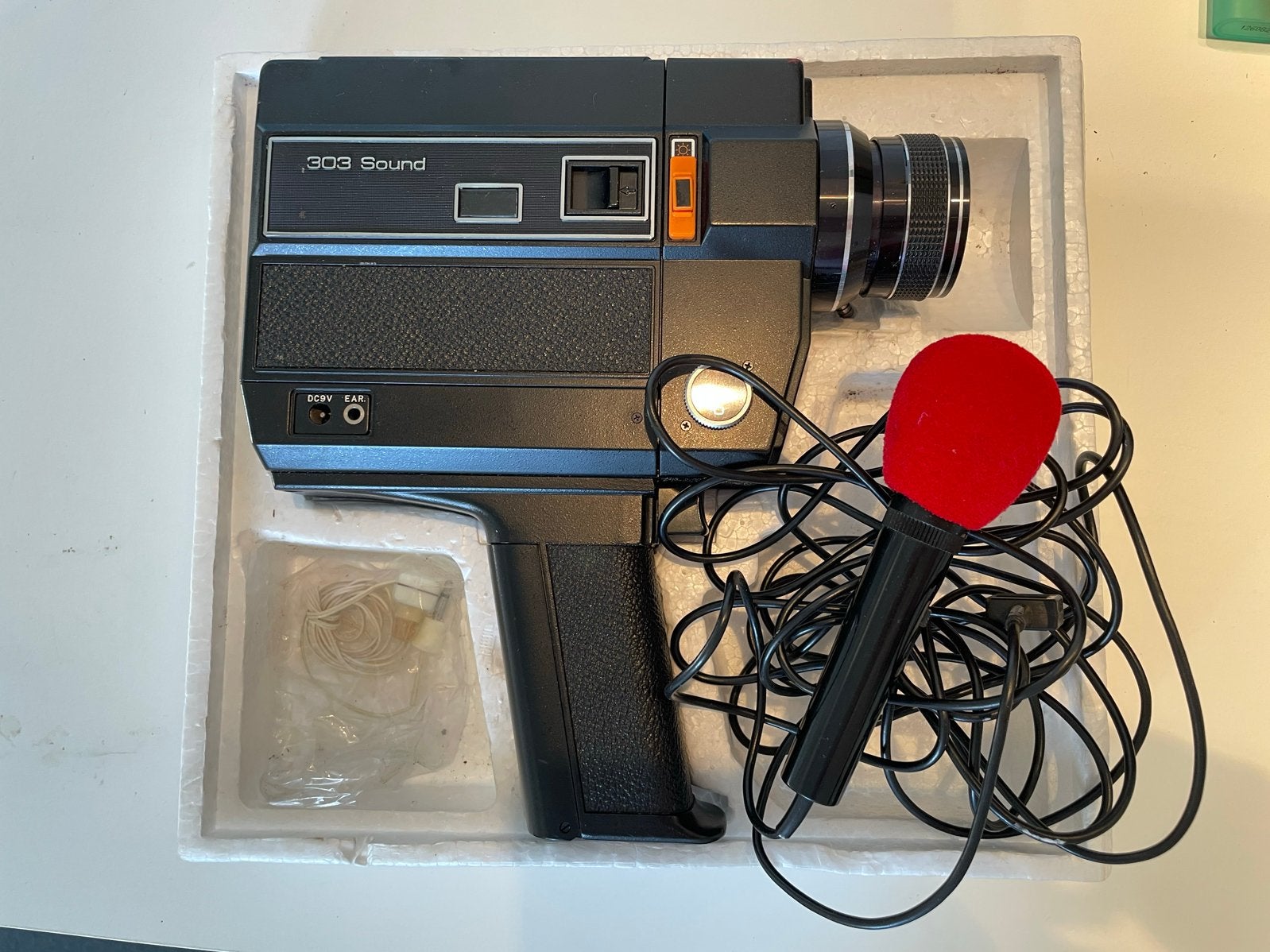 8mm filmcamera Suprazoom type 303 Sound, zeer nette staat, Ophalen of Verzenden, 8mm, Camera