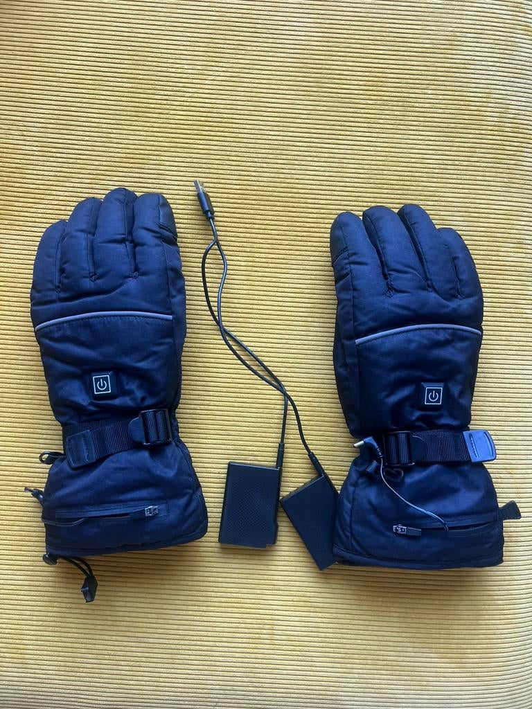 Verwarmde winter handschoenen!, Ophalen, Zo goed als nieuw, Jongen of Meisje, Handschoenen