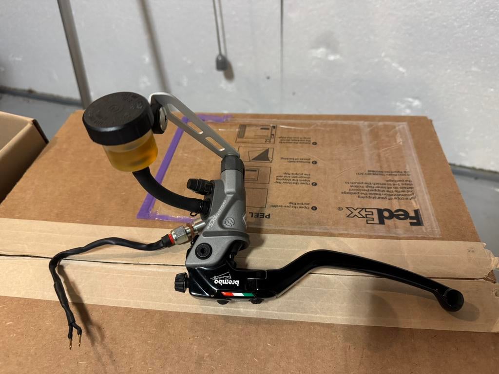 Te koop Brembo corsa corta 16mm koppeling pomp, Ophalen of Verzenden