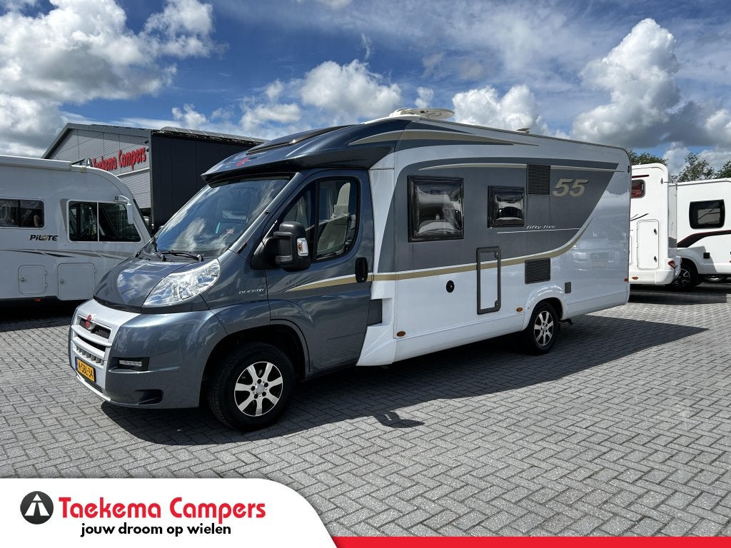 Bürstner Nexxo T685 Queensbed/2013/2xAirco/Euro-5/6, Caravans en Kamperen, Campers, Bedrijf, tot en met 4, Half-integraal, Bürstner