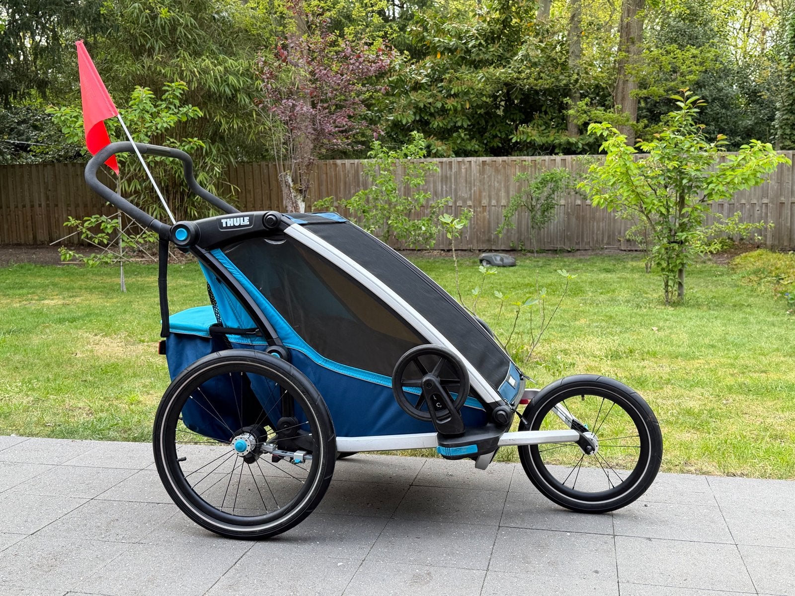 Thule Chariot Cross 2 fietskar + accessoires, Ophalen, Zo goed als nieuw, Opvouwbaar