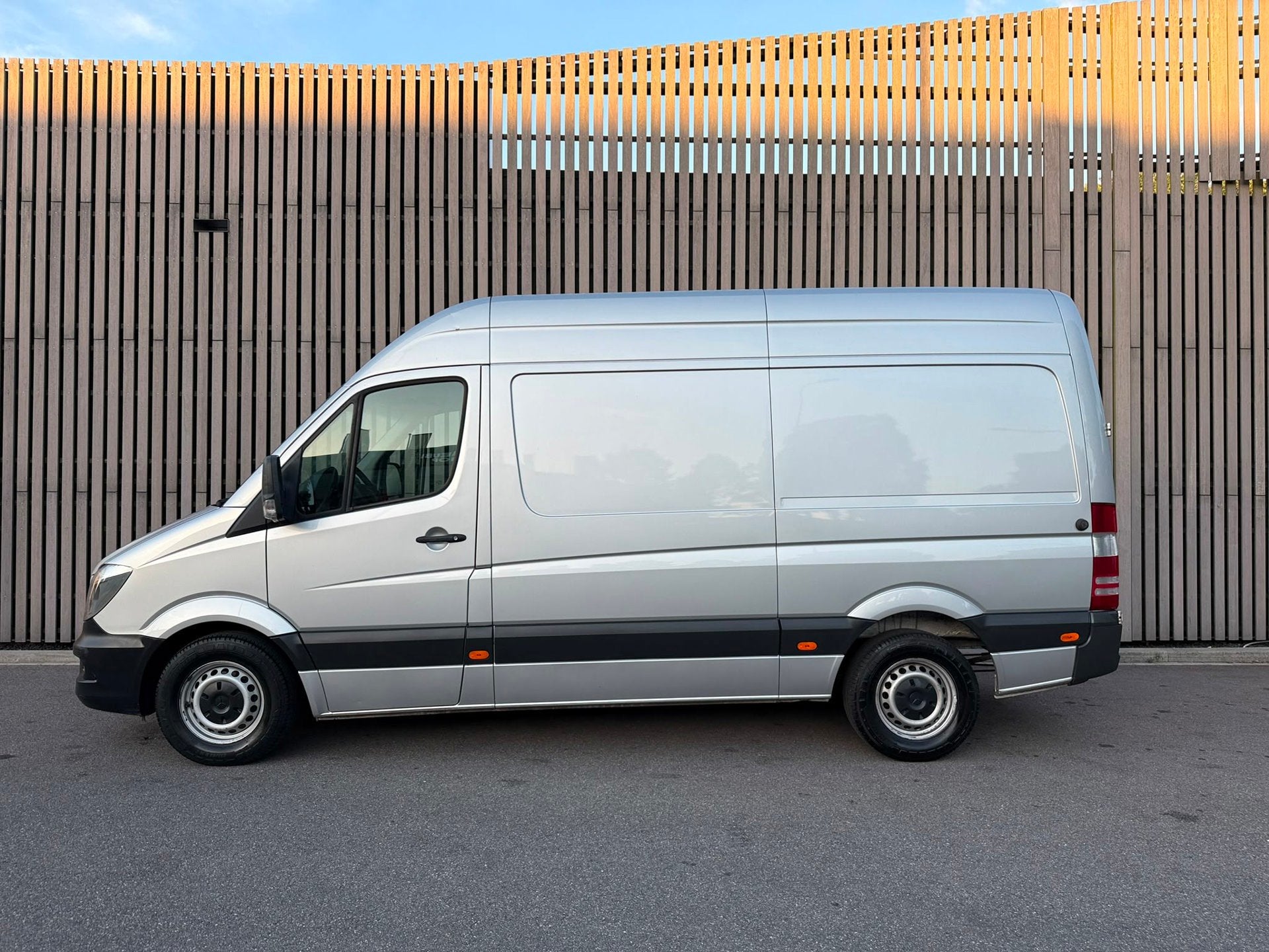 Mercedes-Benz Sprinter 319 CDI 3.0 V6 /L2H2 /Camera /Airco /, Automaat, Achterwielaandrijving, Gebruikt, Euro 6