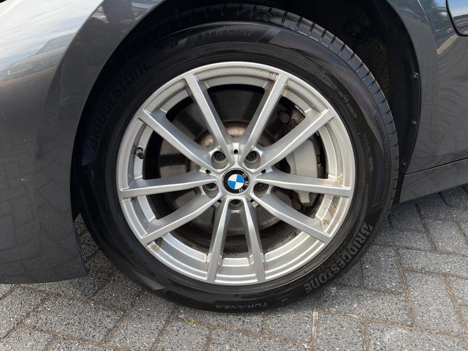 BMW 3-serie Touring 330e eDrive Edition | Stoelverwarming |, Auto's, Achterwielaandrijving, Gebruikt, 4 cilinders, Hybride Elektrisch/Benzine