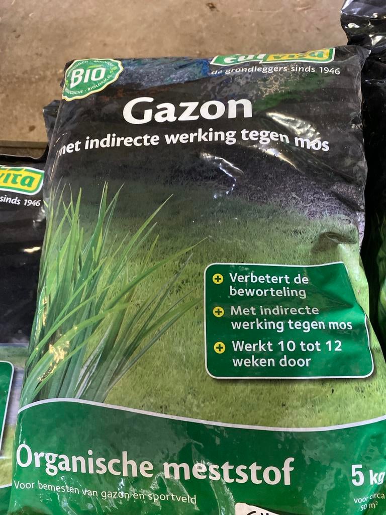 Organische meststof voor gazon en sportveld, Tuin en Terras, Aarde en Mest, Ophalen, Mest