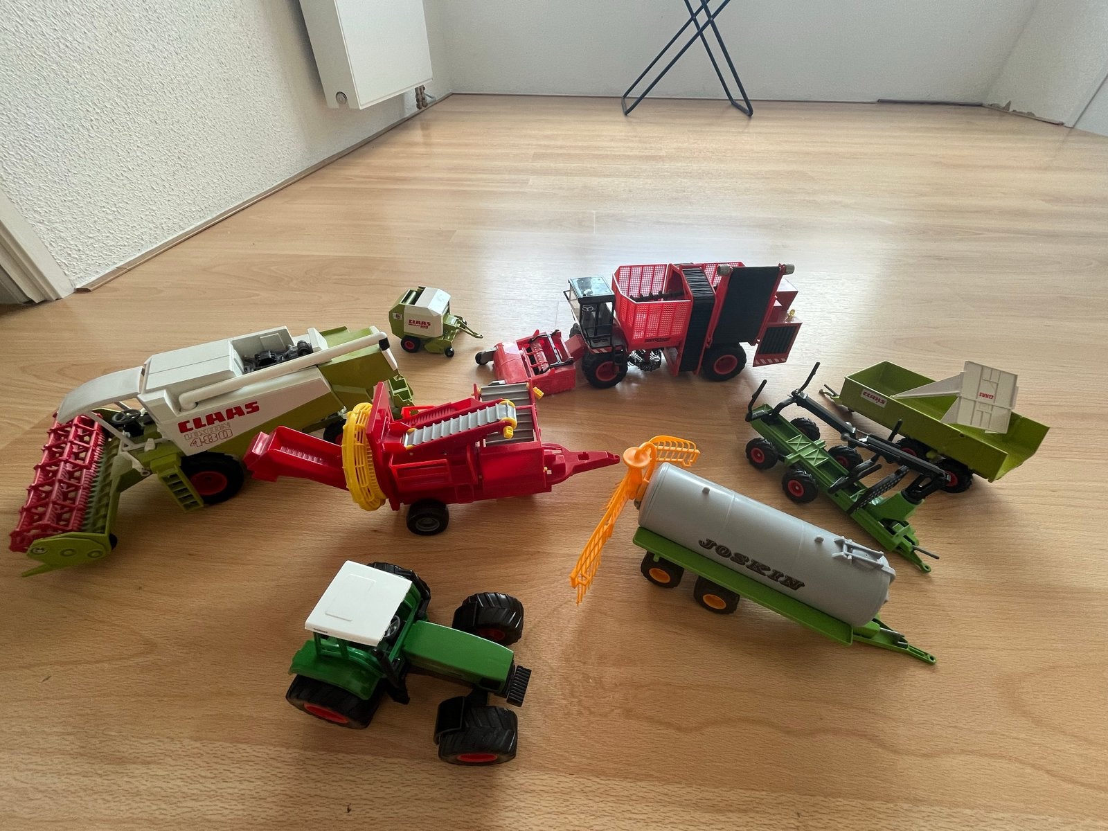 Grote set landbouwvoertuigen speelgoed, Ophalen, Gebruikt