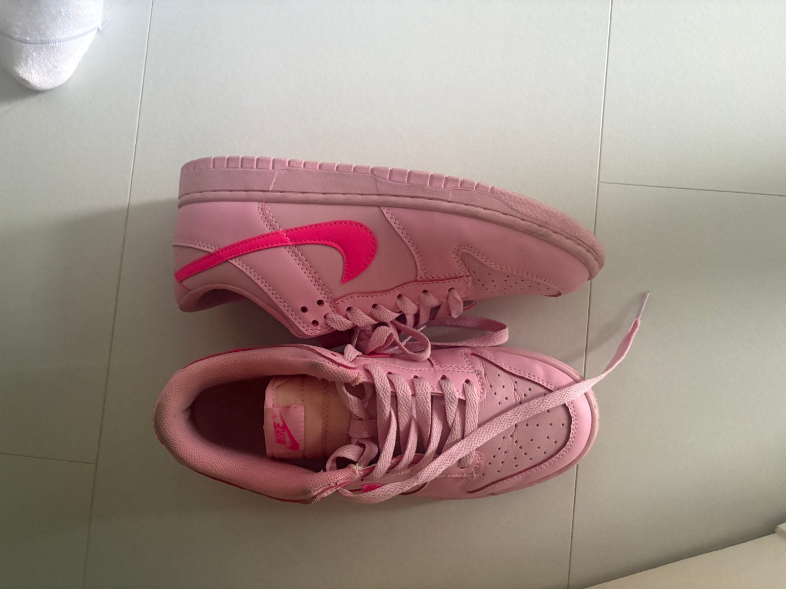 Roze nike dunks, Ophalen of Verzenden, Zo goed als nieuw, Schoenen