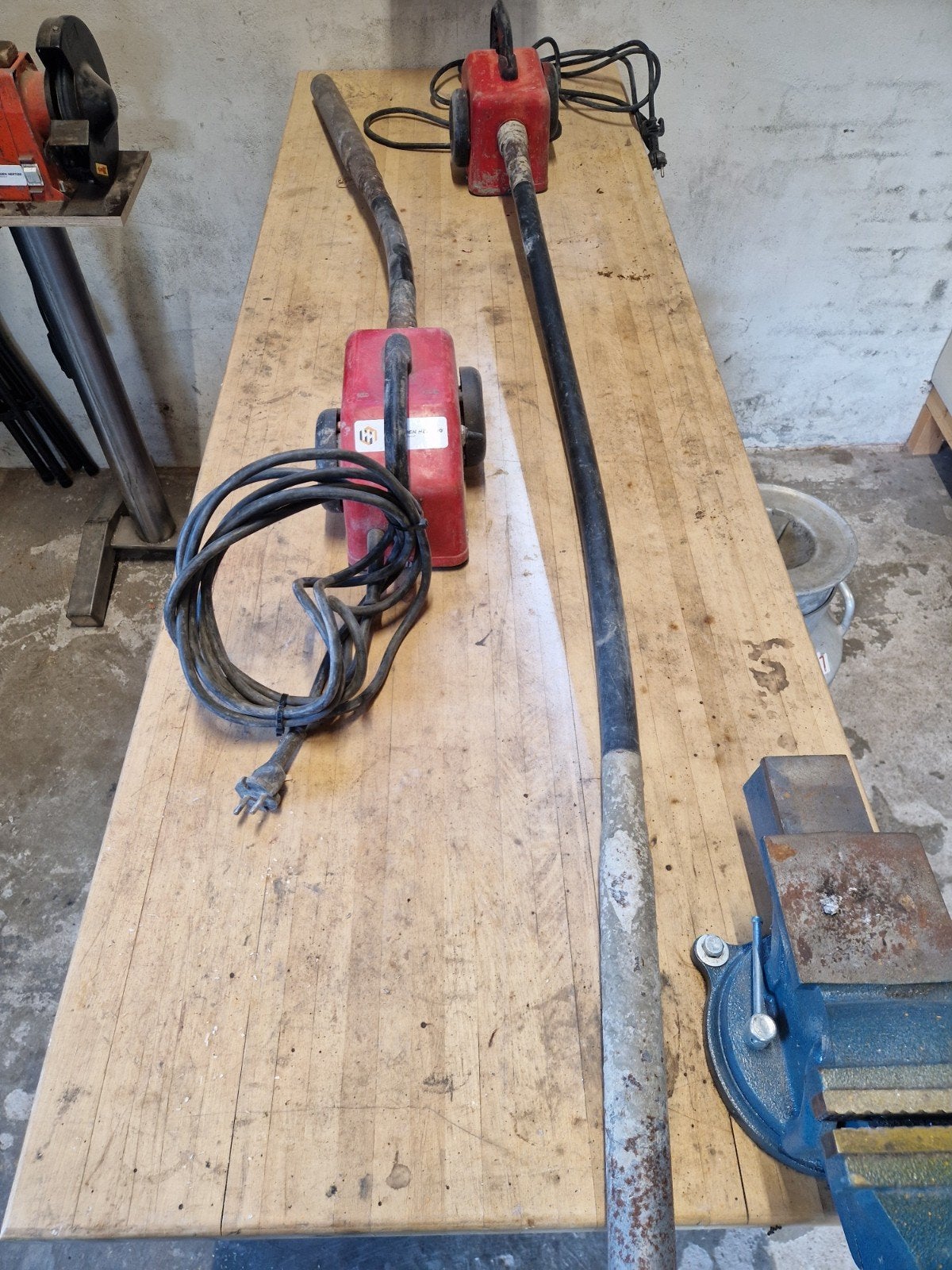 2x lievers beton trilnaald, Ophalen of Verzenden