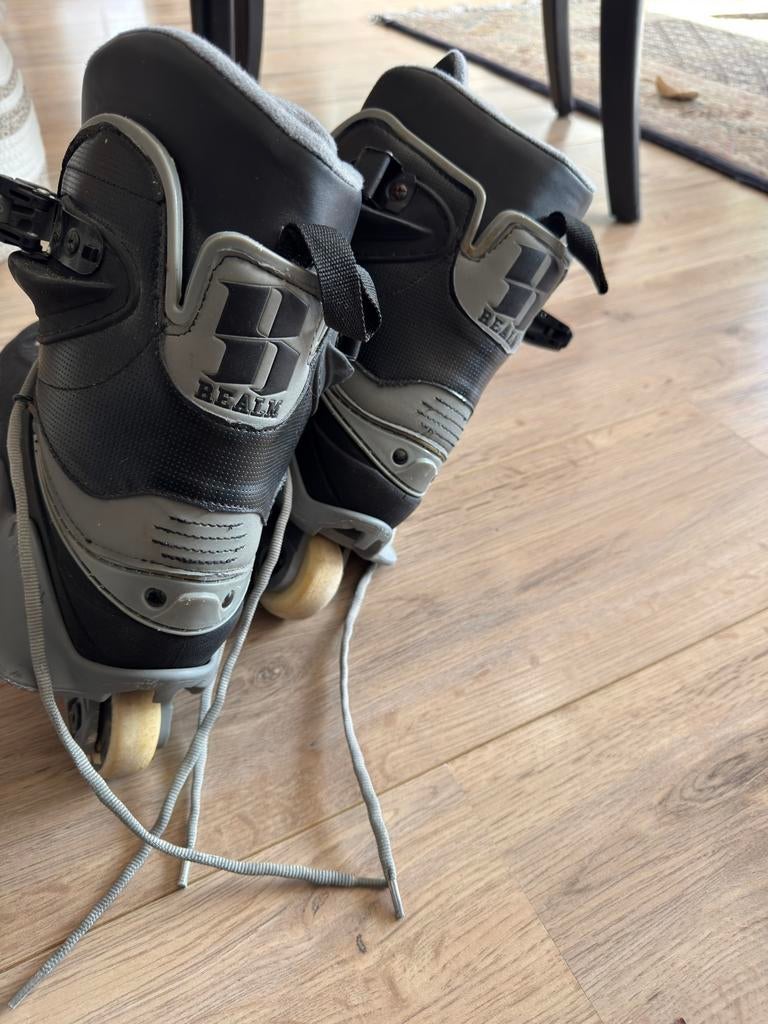 USD Realm Stunt skates, Sport en Fitness, Skeelers, Ophalen, Zo goed als nieuw
