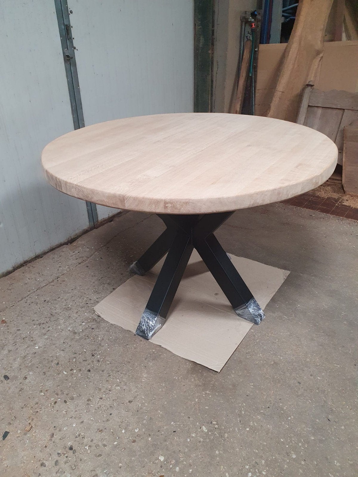Ronde eiken eettafel, Huis en Inrichting, Ophalen, Nieuw, 100 tot 150 cm, 100 tot 150 cm