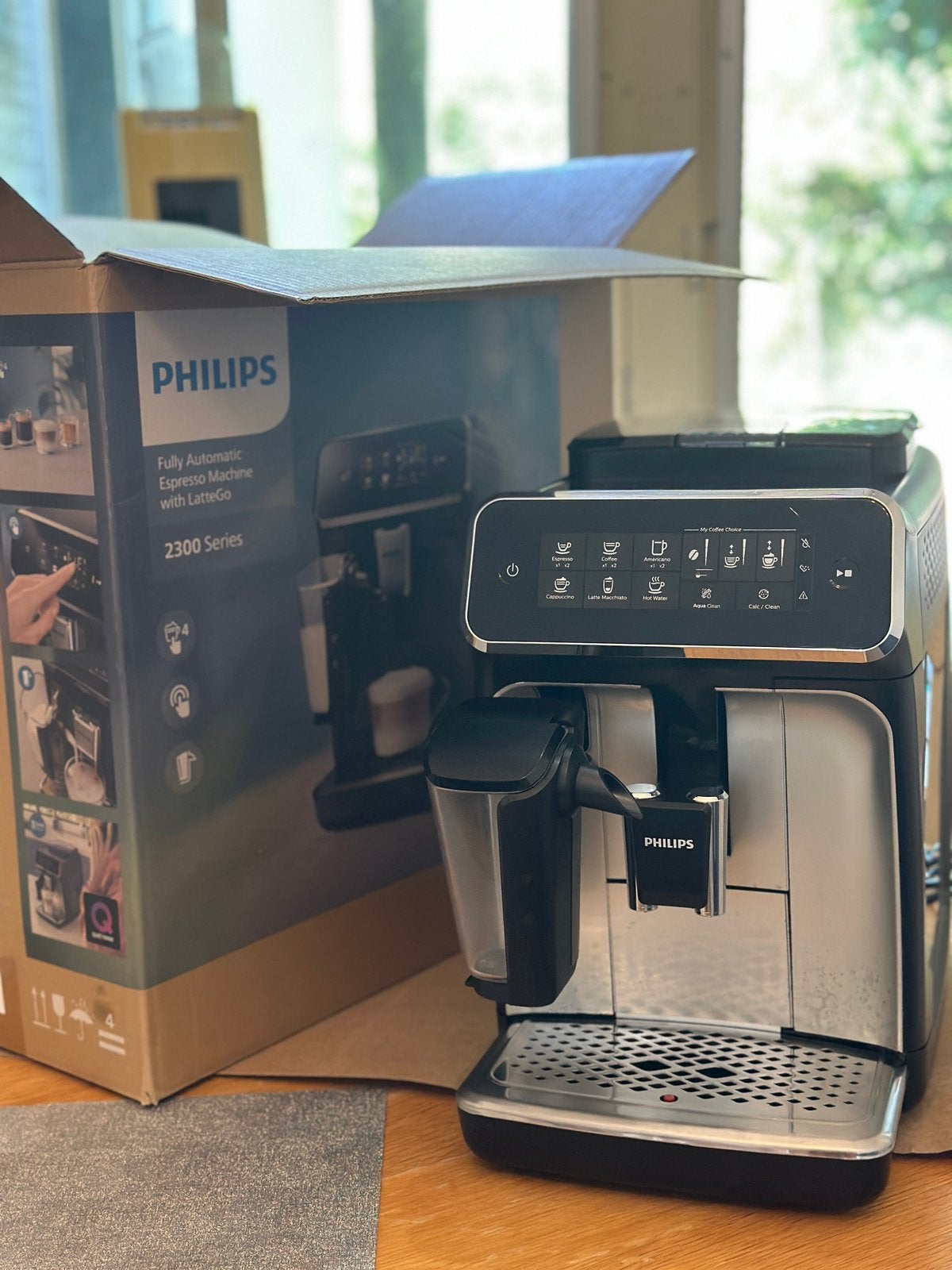Philips LatteGo Volautomatische Koffiemachine EP3246/70, Ophalen of Verzenden, Zo goed als nieuw, Koffiemachine