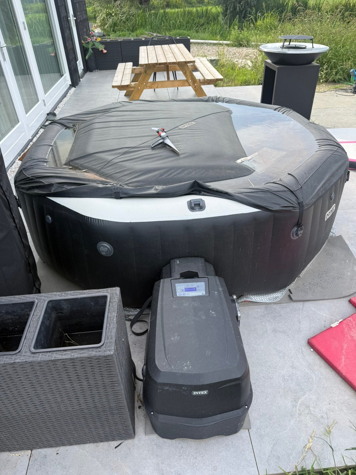 Jacuzzi, Ophalen, Zo goed als nieuw