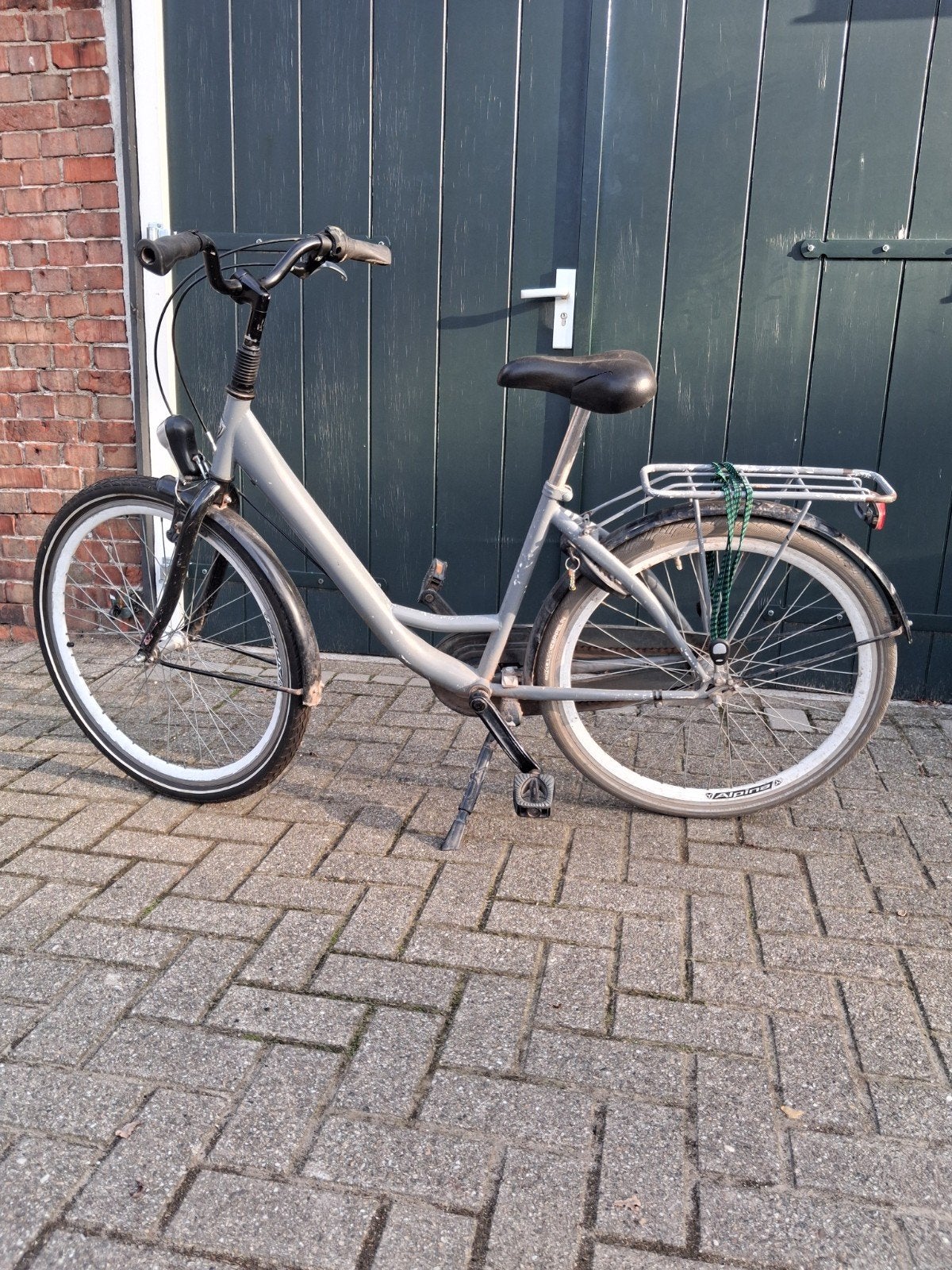 26 inch meisjes dames fiets grijs 3 versnellingen, Fietsen en Brommers, Ophalen, Gebruikt, 20 inch of meer, Versnellingen