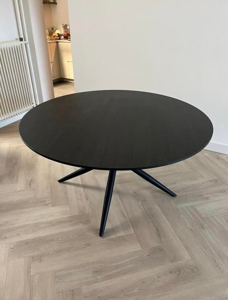 Zwarte ronde kunststof tafel - 150 cm, Ophalen, Kunststof, Gebruikt, 100 tot 150 cm