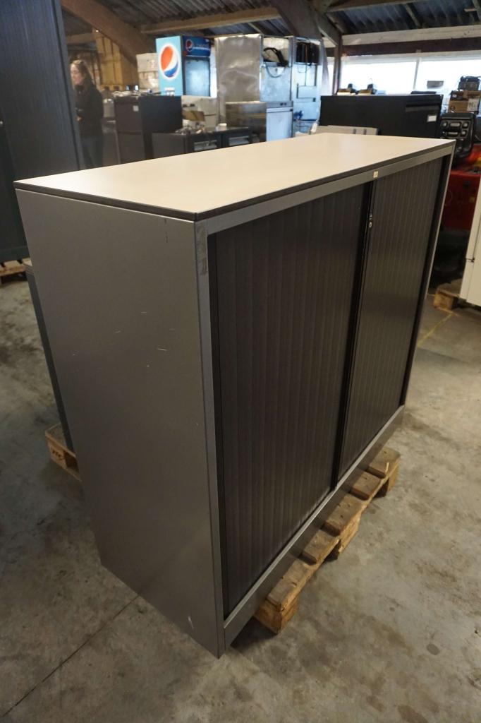 Ahrend lage archiefkast roldeurkast kantoorkast, Gebruikt, 100 tot 150 cm, 100 tot 150 cm, Niet ingevuld