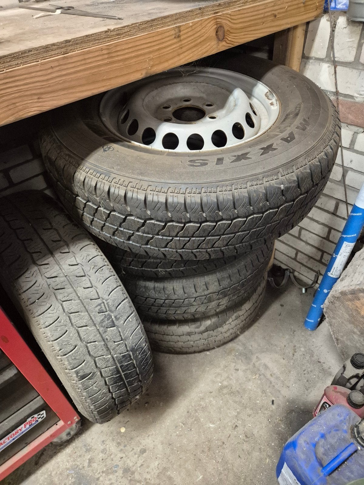Mercedes Sprinter velgen met banden (5 stuks), Auto-onderdelen, Banden en Velgen, Ophalen, Gebruikt, Bestelwagen, Banden en Velgen