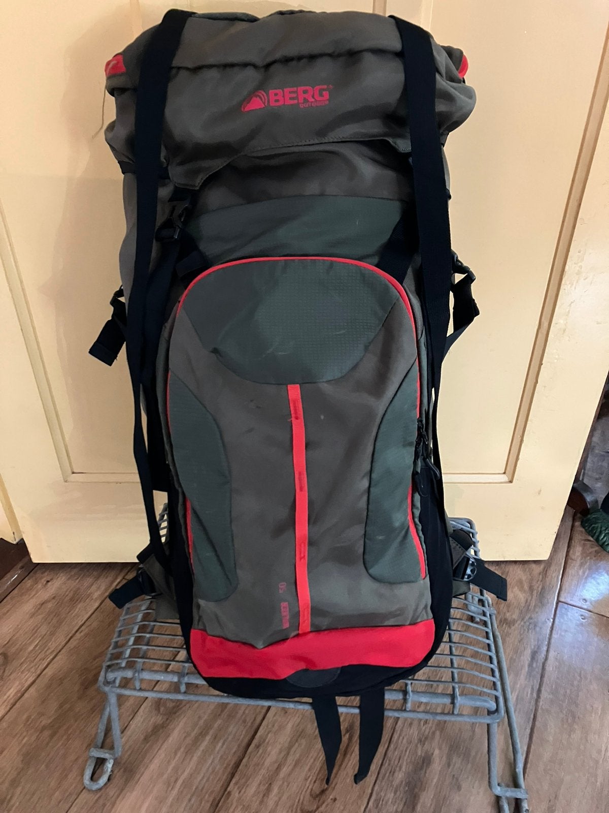 Rugzak BERG Outdoor Walker 50 liter, Sport en Fitness, Bergsport en Wandelen, Ophalen of Verzenden, Zo goed als nieuw, Rugzak