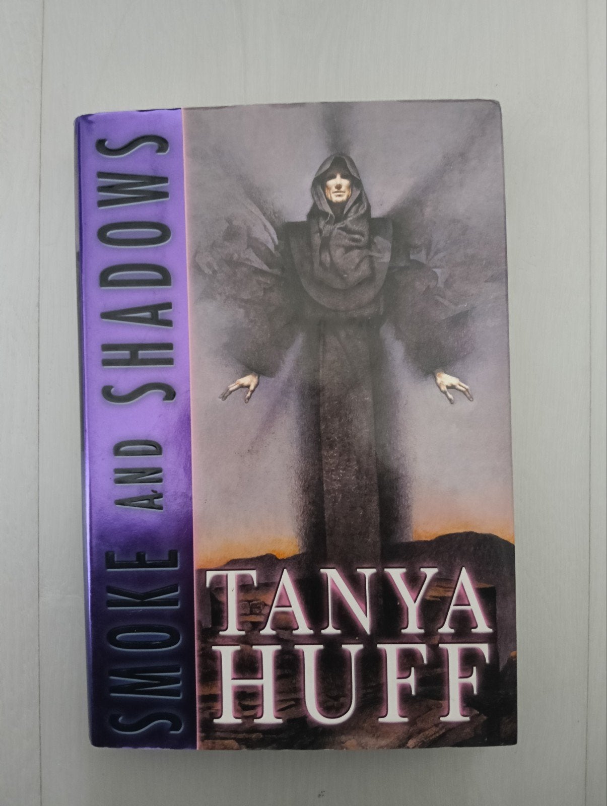 Smoke and Shadows - Tanya Huff (Engels), Ophalen of Verzenden, Gelezen, Tanya Huff