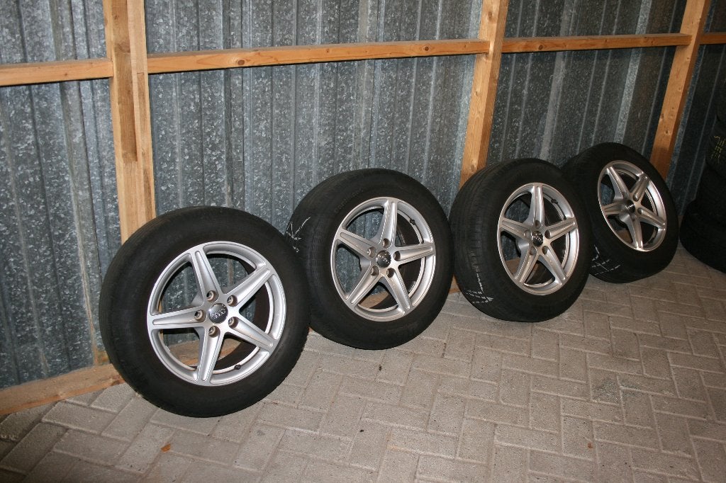 Velgen Audi A4 B9, Ophalen, Gebruikt, Velg(en), 16 inch
