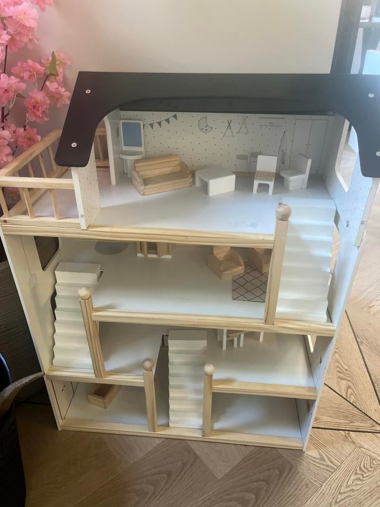 Poppenhuis, Kinderen en Baby's, Speelgoed | Poppenhuizen, Ophalen of Verzenden, Gebruikt, Poppenhuis
