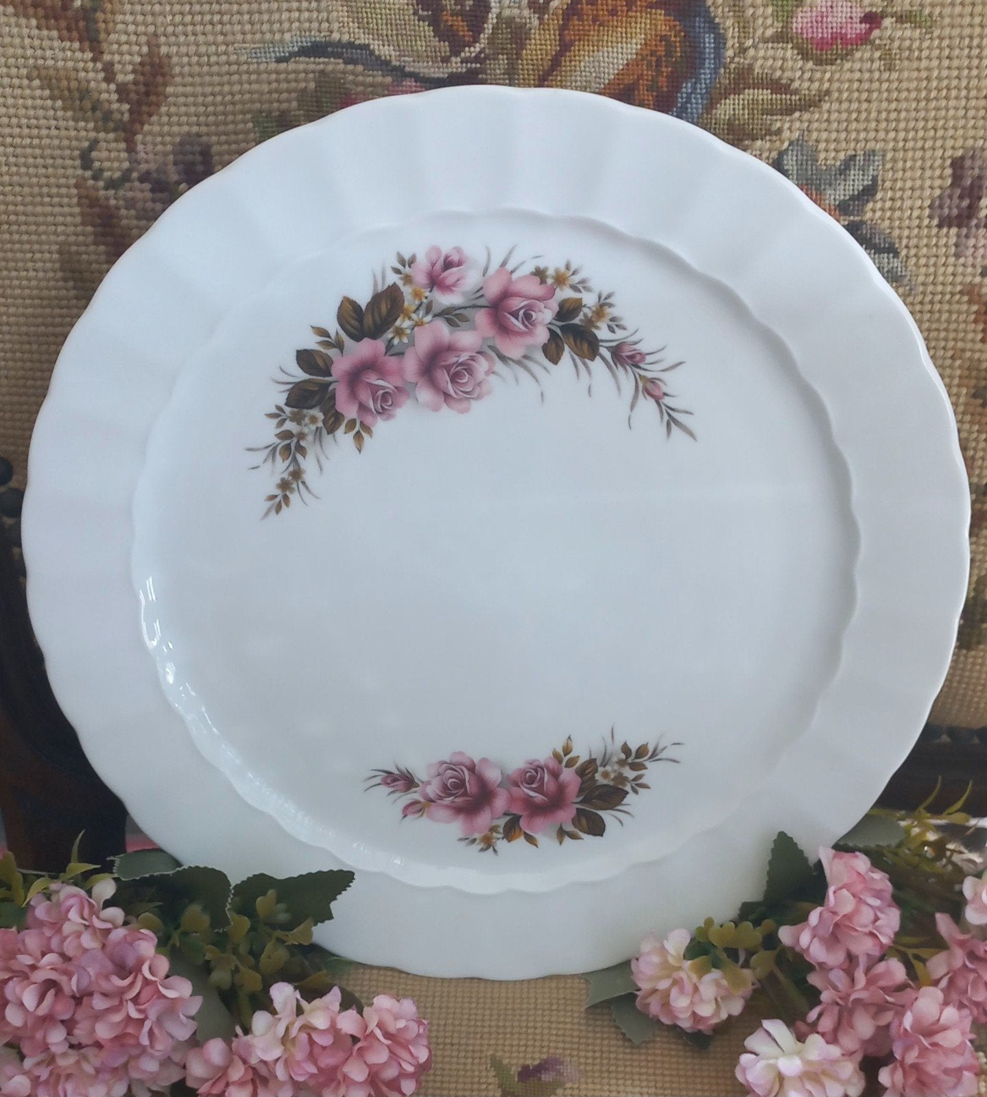 Mooie brocante serveerschaal, roze rozen, Royal Schwabap, Antiek en Kunst, Ophalen of Verzenden